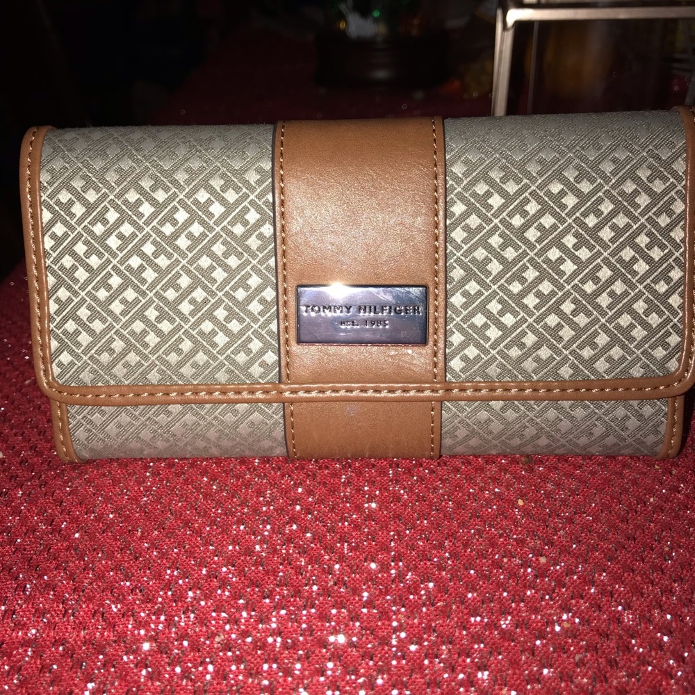 Tommy Hilfiger Wallet